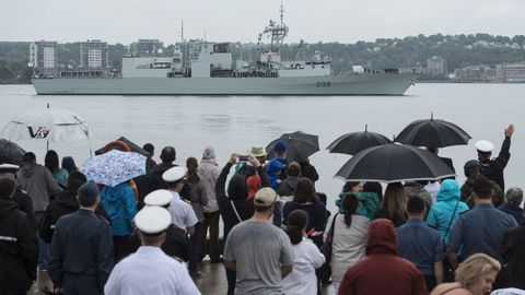 В Балтийское море прибудут канадские военные корабли