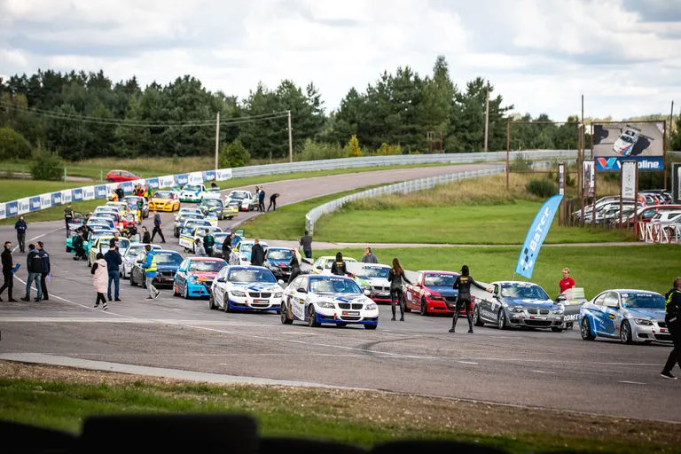 BMW 325 CUP