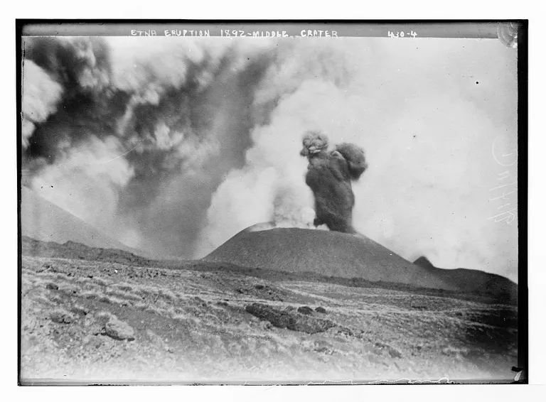 Etnas vulkāna izvirdums 1892. gadā