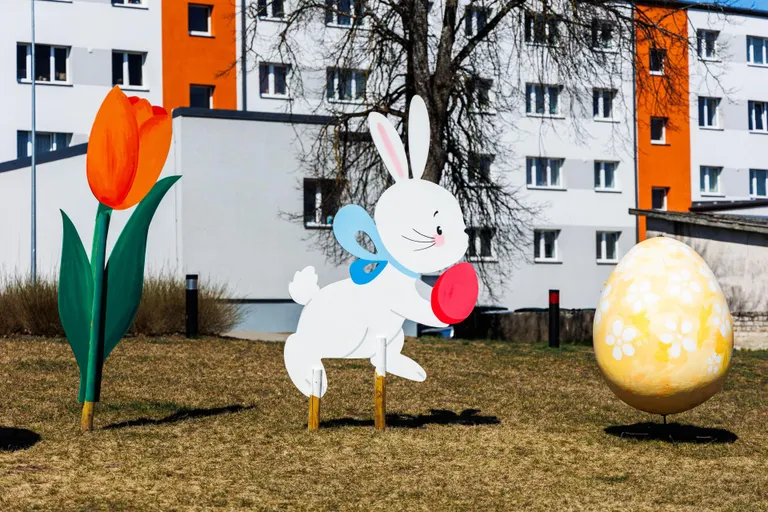 Tänapäeval on lihavõtted armsad ja rõõmsad pühad. Ning jänestel on selle juures oluline roll.