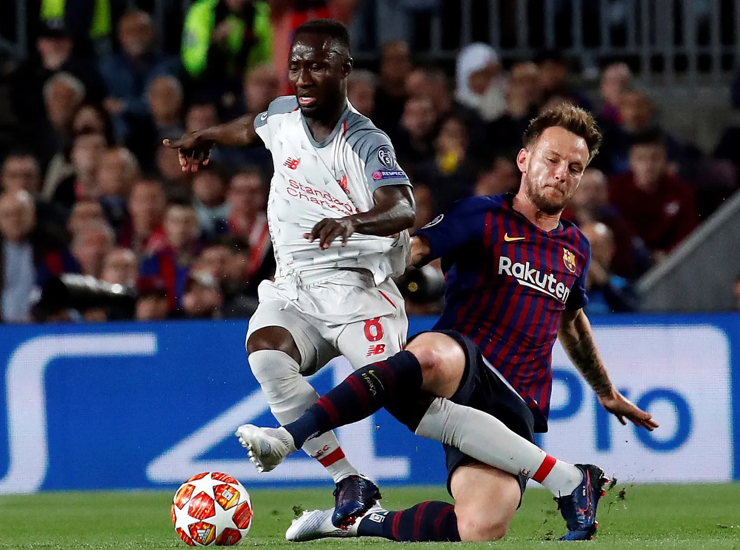 Naby Keita (vasakul) ja Ivan Rakitic