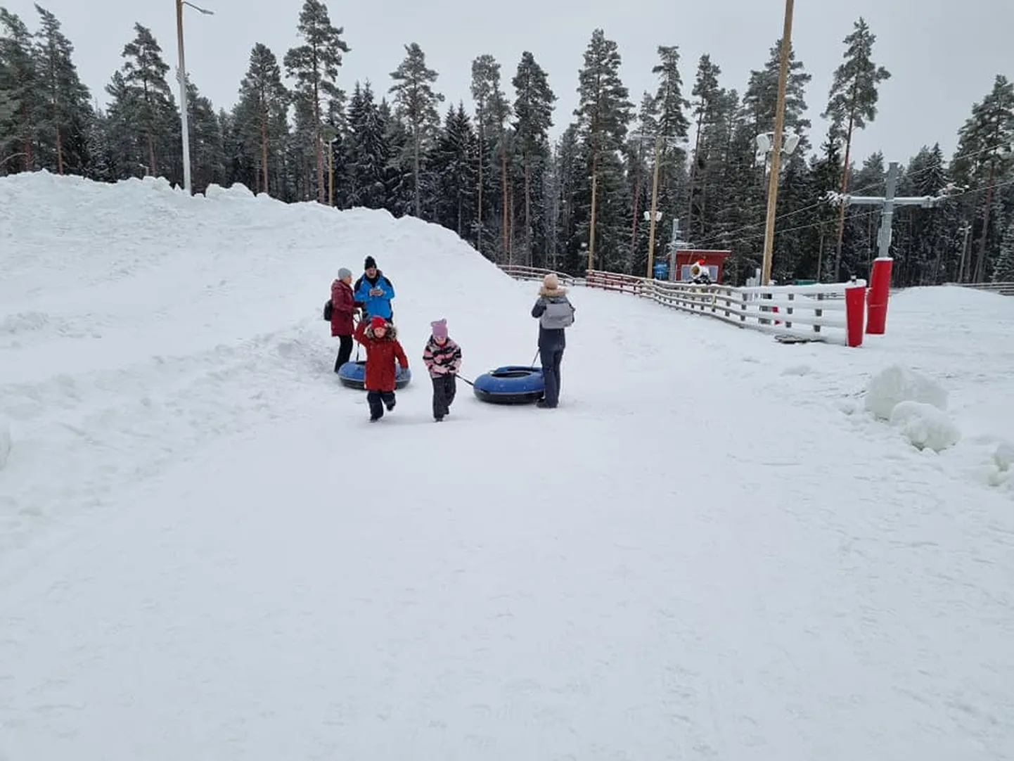 Tänasest saab Valgehobusemäel teha elamuslikke tuubisõite.