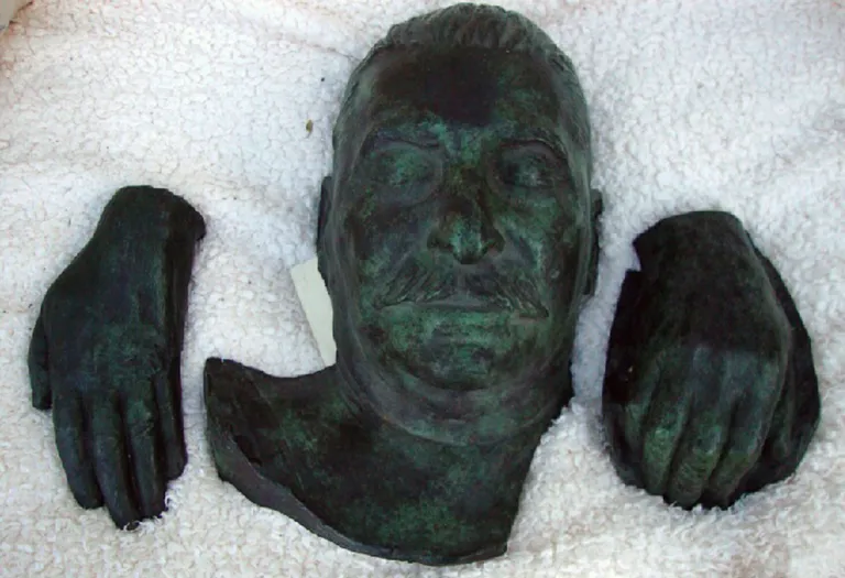 2012. aastal oksjonil müüdud Stalini surimask.