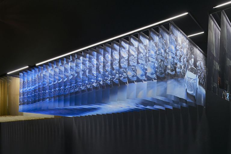 Lexus osales kümnendat korda Milano disaininädalal. Fragment tagasivaateks loodud paarikümne meetri pikkusest fotoinstallatsioonist.