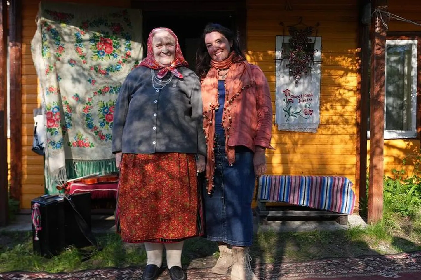 Bettany Hughes, telesaate «Bettany Hughesi aarete planeet» juht uurib Kihnu saarel Eruroopa viimast matriarhaati.