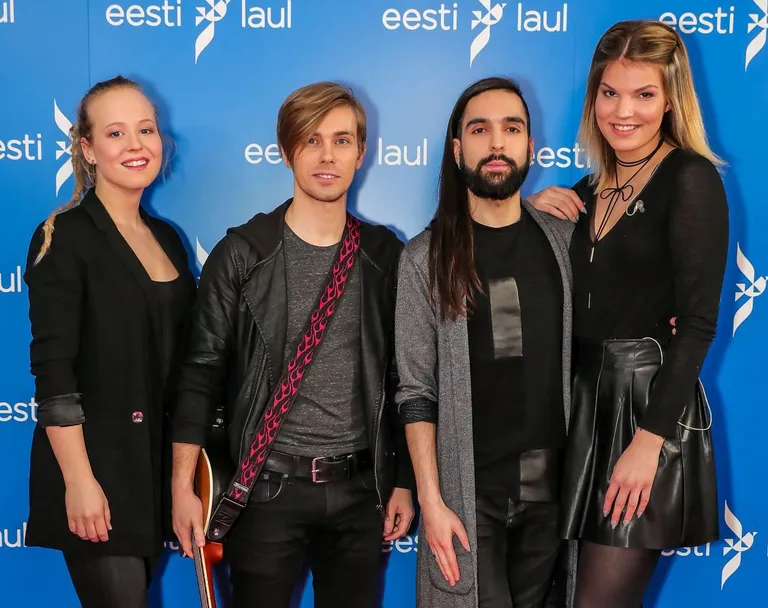 Almost Natural – «Electric“ 9007007