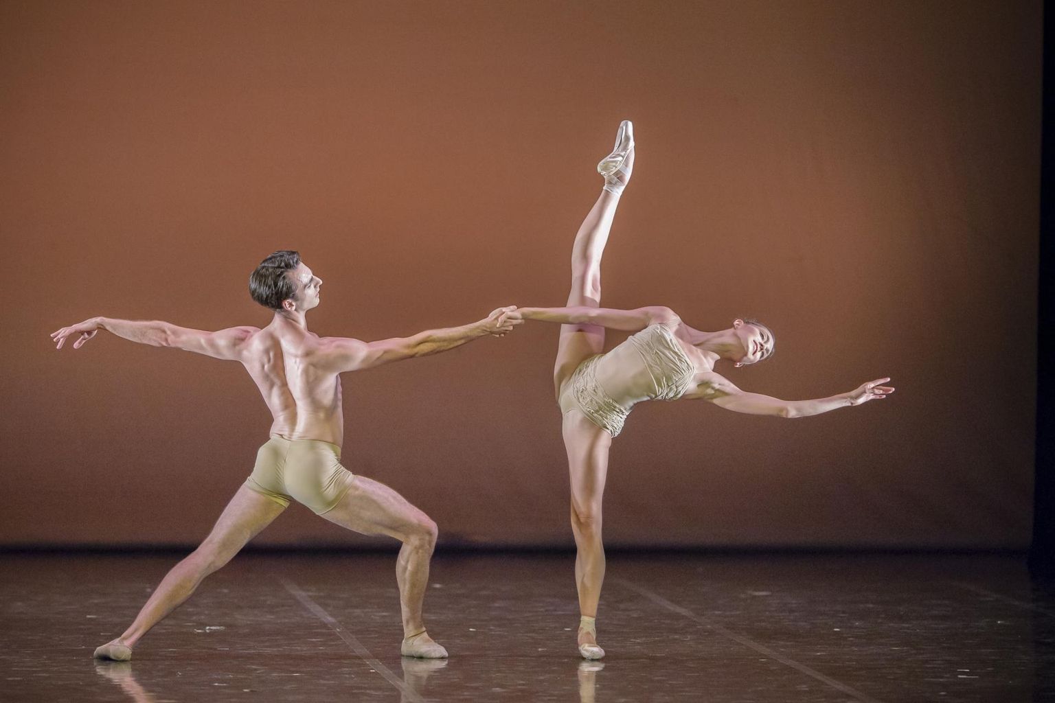 Gala külalissolistid Pariisi Ooperi Balletist: Allister Madin ja Cloë Reveillon.