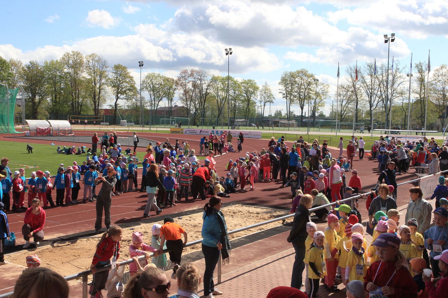 Tartu linna ja maakonna lasteaedade spordipäev 2014.