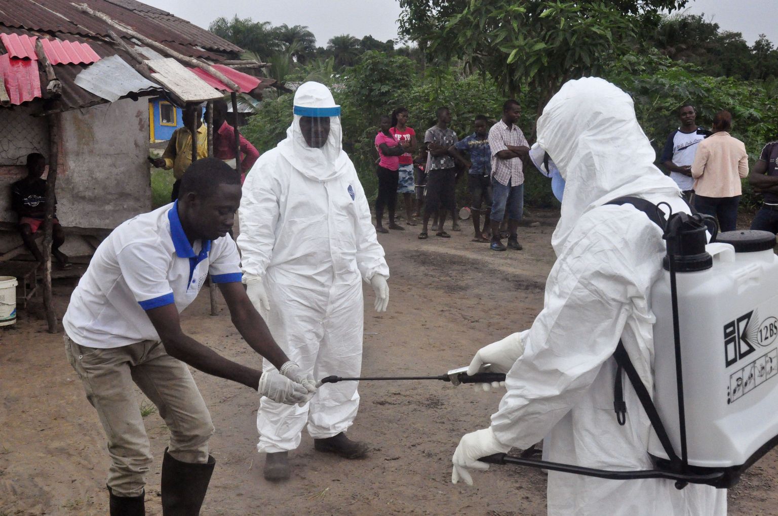 Ebola vastu võitlevad meedikud Libeerias.