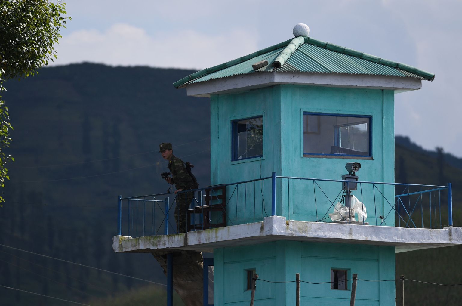 Põhja-Korea sõdur tööpostil.
