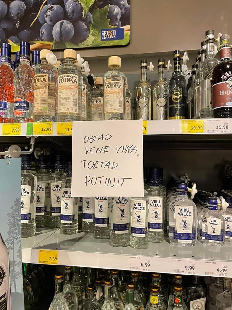 Покупаешь российскую воду - поддерживаешь Путина