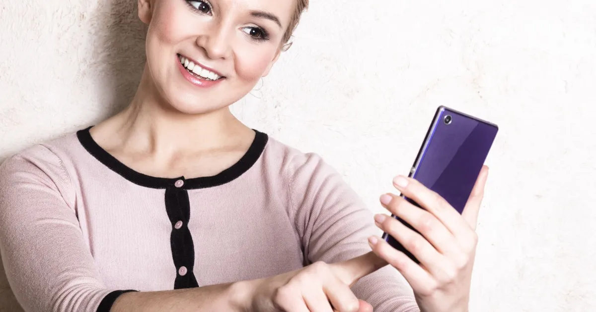 Qishloqdagi qo‘shnimga josuslik qildim.