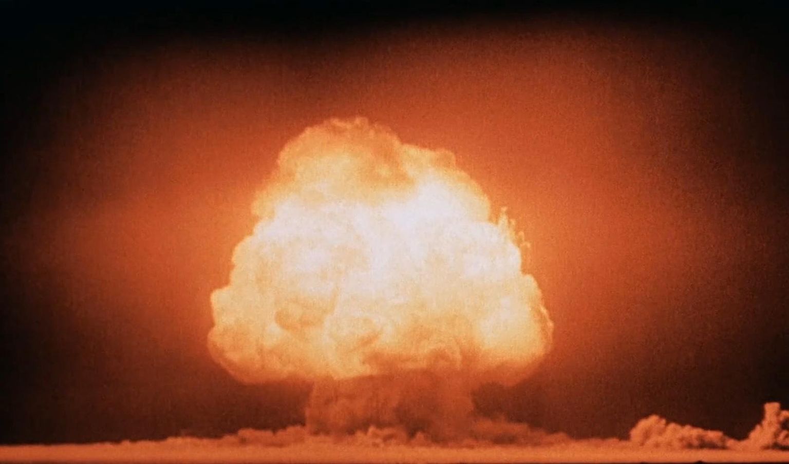 Esimene tuumarelva katsetus 16. juulil 1945