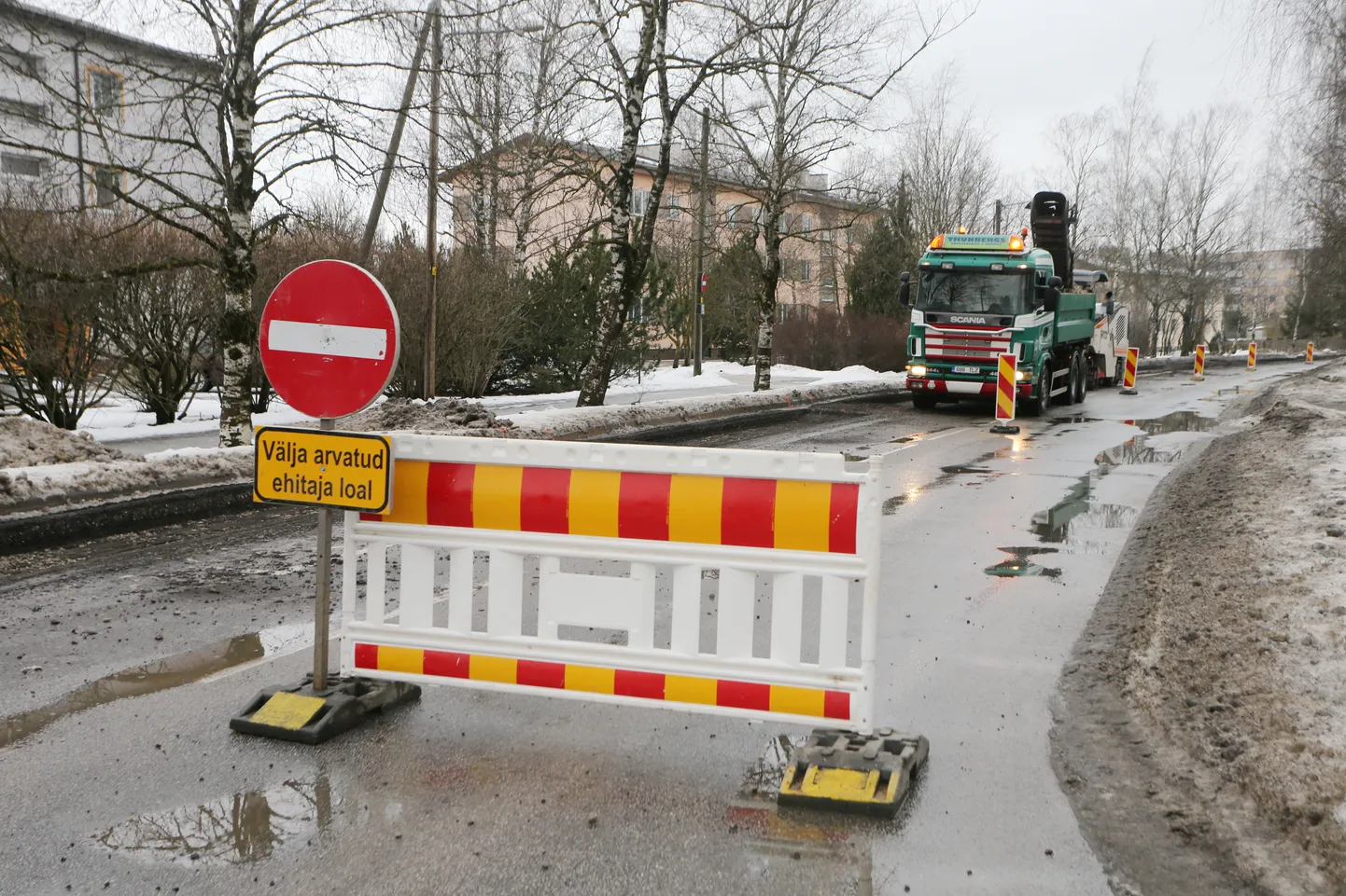 Üsna seal lähedal, Kannikese tänava ja Viljandi maantee vahelisel lõigul tehti sademeveeveetorustiku kaevetöid ka kahe aasta eest jaanuaris.