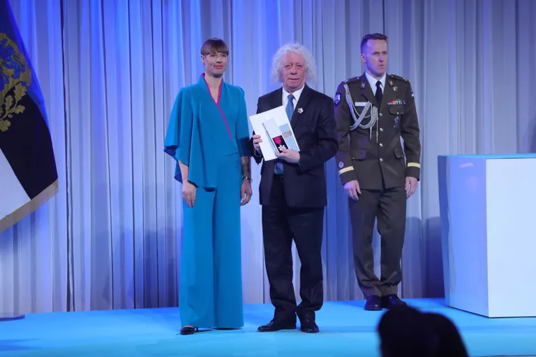 Näitleja ja laulja Jüri Vlassov pälvis Valgetähe V klassi teenetemärgi.