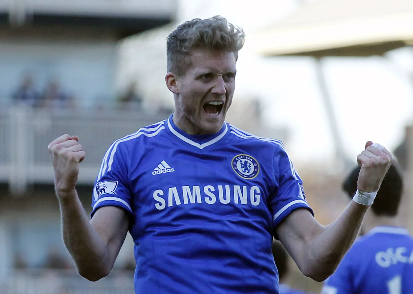 Andre Schürrle kolm väravat tõid Chelseale kindla võidu