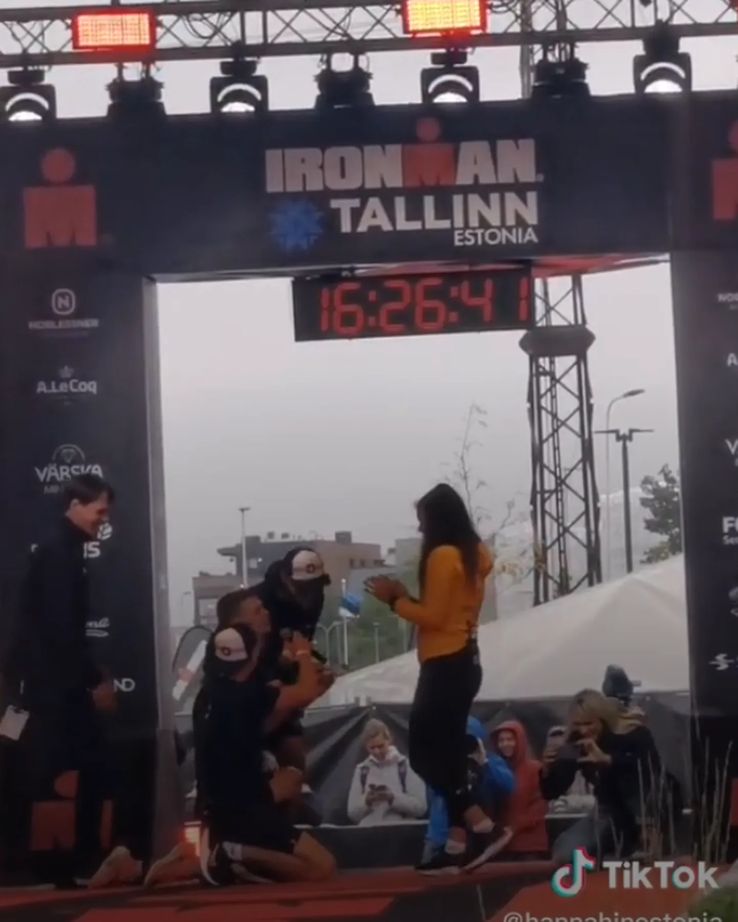 Ironmani finišis abieluettepanek.