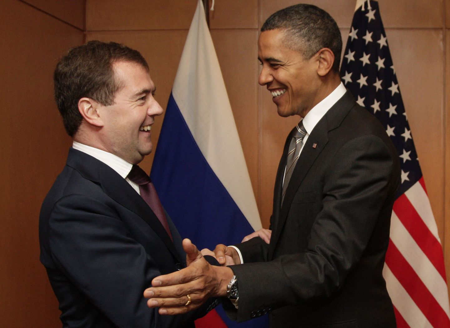 Venemaa president Dmitri Medvedev koos oma Ühendriikide kolleegi Barack Obamaga 2010. aastal.