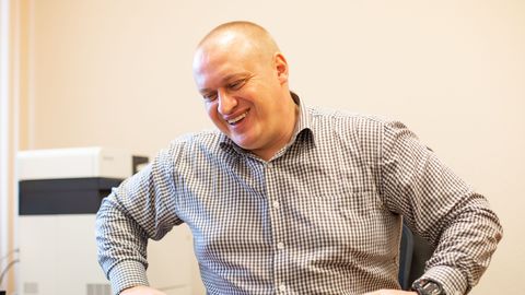 Korruptsioonis süüdistatud Kohtla-Järve poliitik pääses seadusemuudatuse tõttu kohtu alt