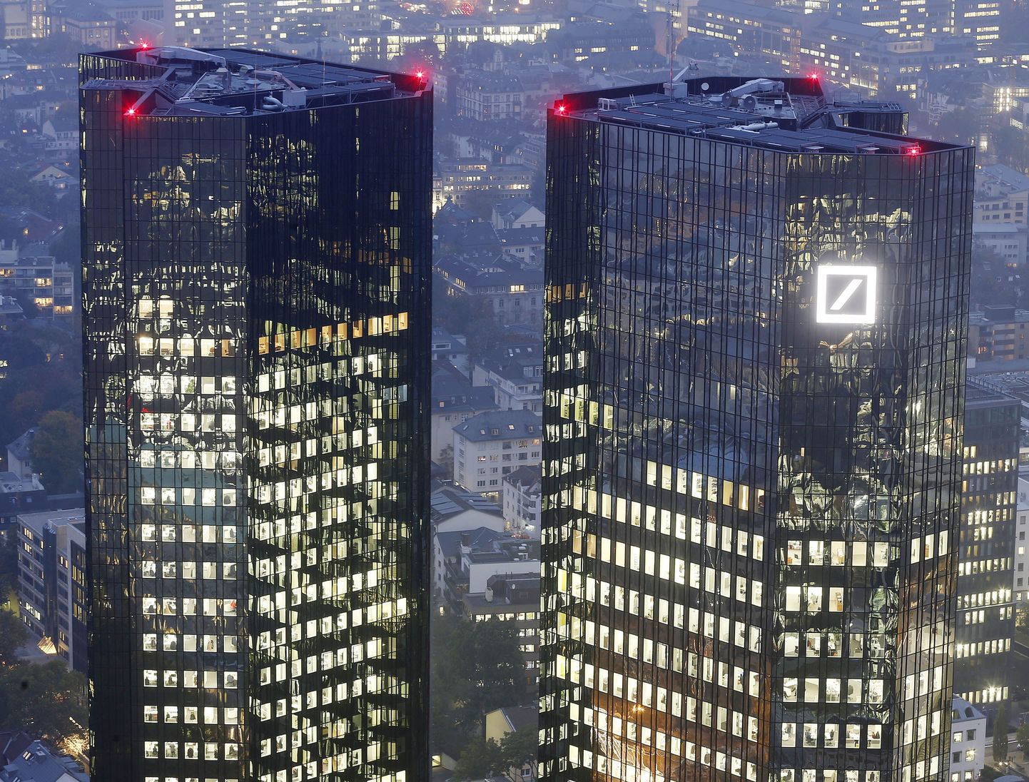 Deutsche Banki peakorter, kaksiktornid Frankfurdis.