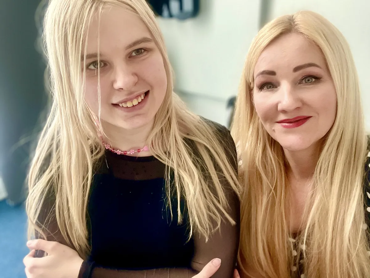 Carmen Tiidemann ja Kristina Herodes «Naistejuttude» stuudios salvestamas naistepäeva saadet.