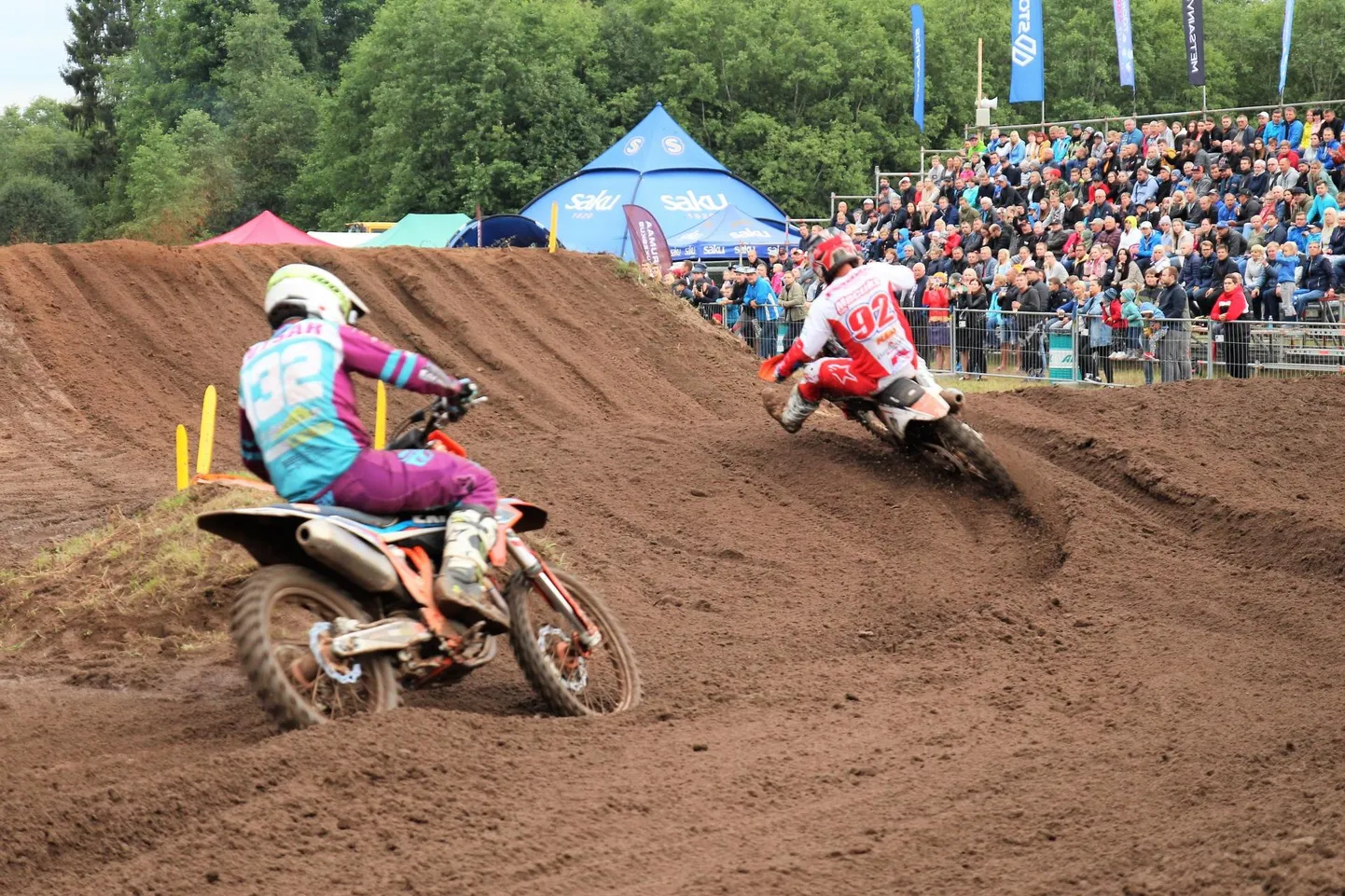 Sõmerpalu staadionikross tõi kokku hulga motosõpru.