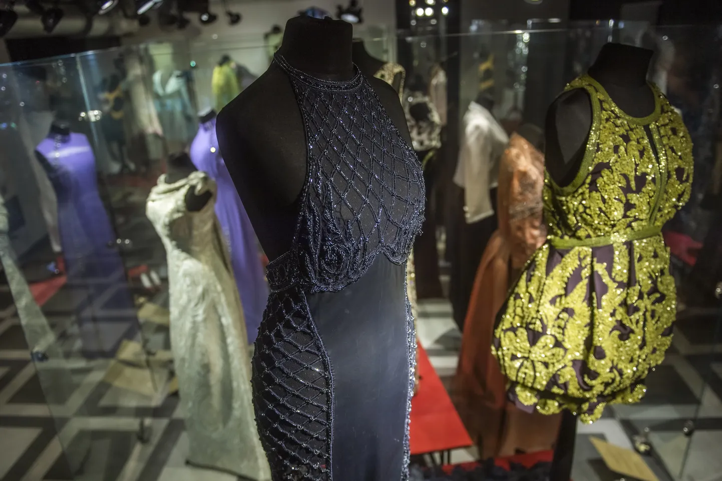 Foto: Atklāta izstāde “No Fortuny līdz Versace. Itālijas mode 100 gados”