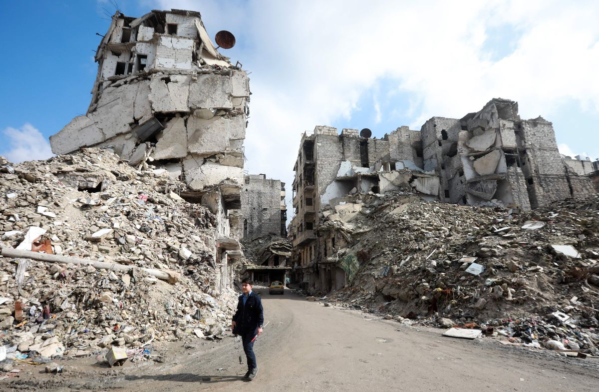Süüria sõjas on saanud ränki purustusi riigi suuruselt teine linn Aleppo.