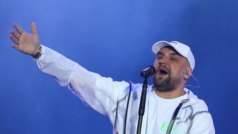 Рэпер Баста попал в жесткое ДТП на Maybach после концерта в Санкт-Петербурге