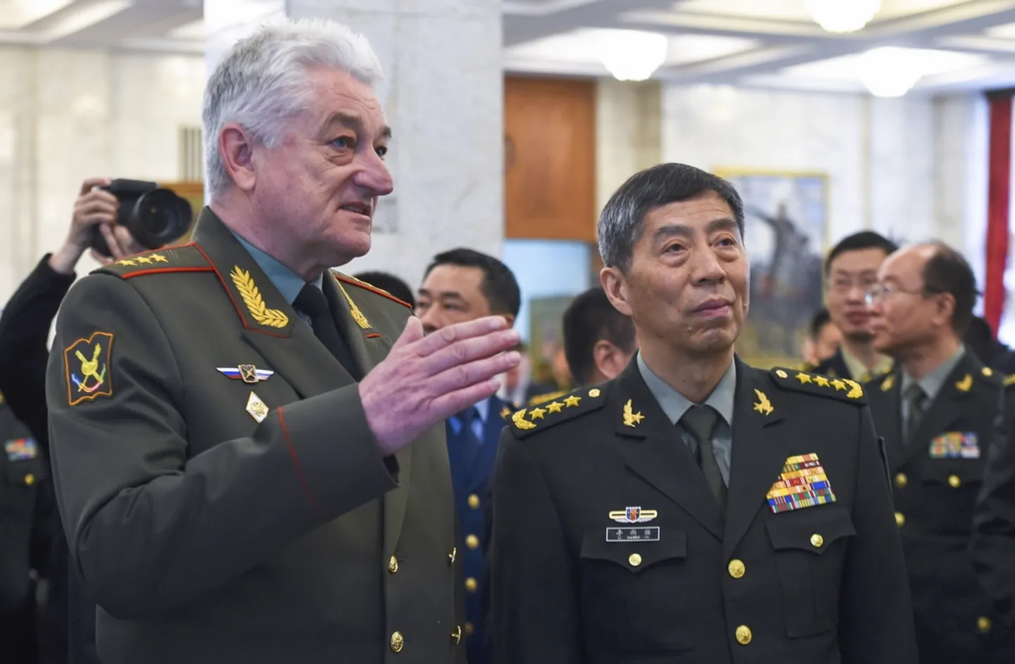 Ķīnas aizsardzības ministrs ģenerālis Li Šanfu.