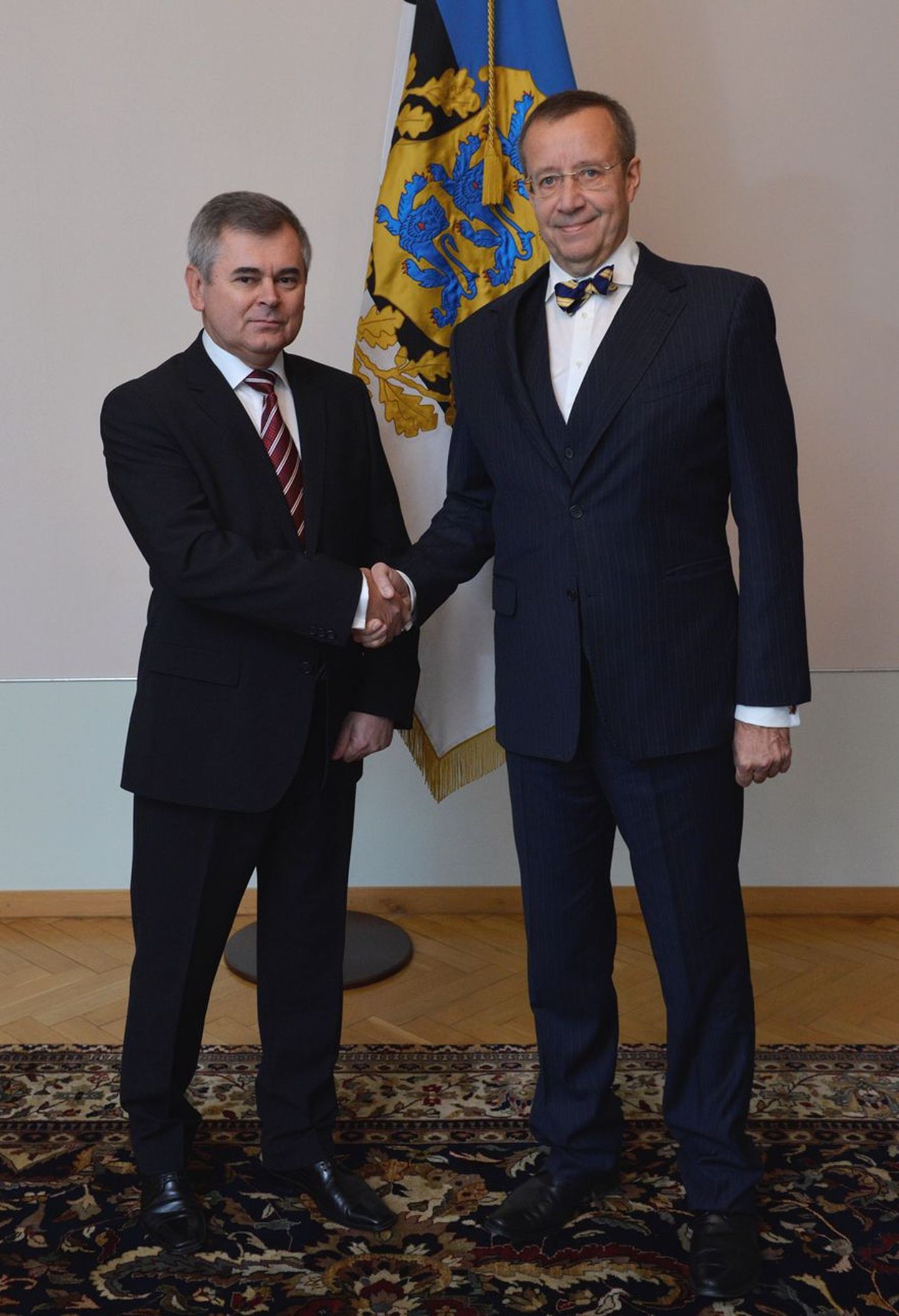 Посол Словацкой Республики Юрай Подхорски и президент Эстонии Тоомас Хендрик Ильвес.