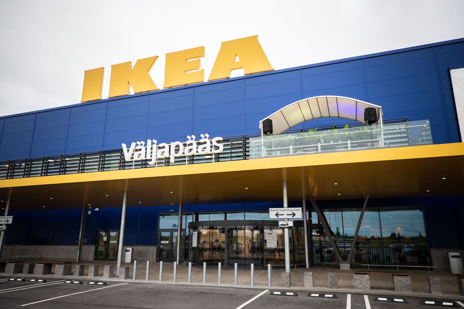 IKEA pood Tallinna külje all Kurnas.