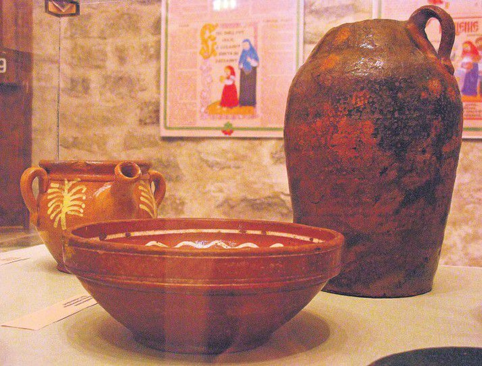 Cтаринная посуда, в которой староверы Причудья издавна готовили свои традиционные блюда.