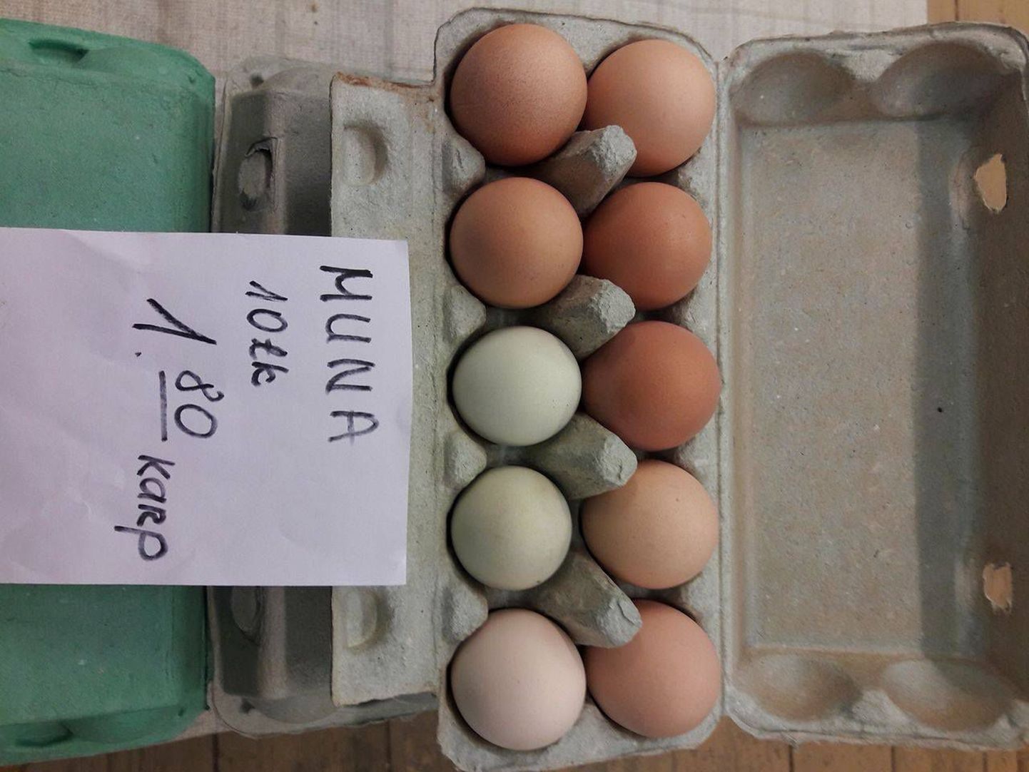 Kaubaaidas on mune igas värvivalikus.