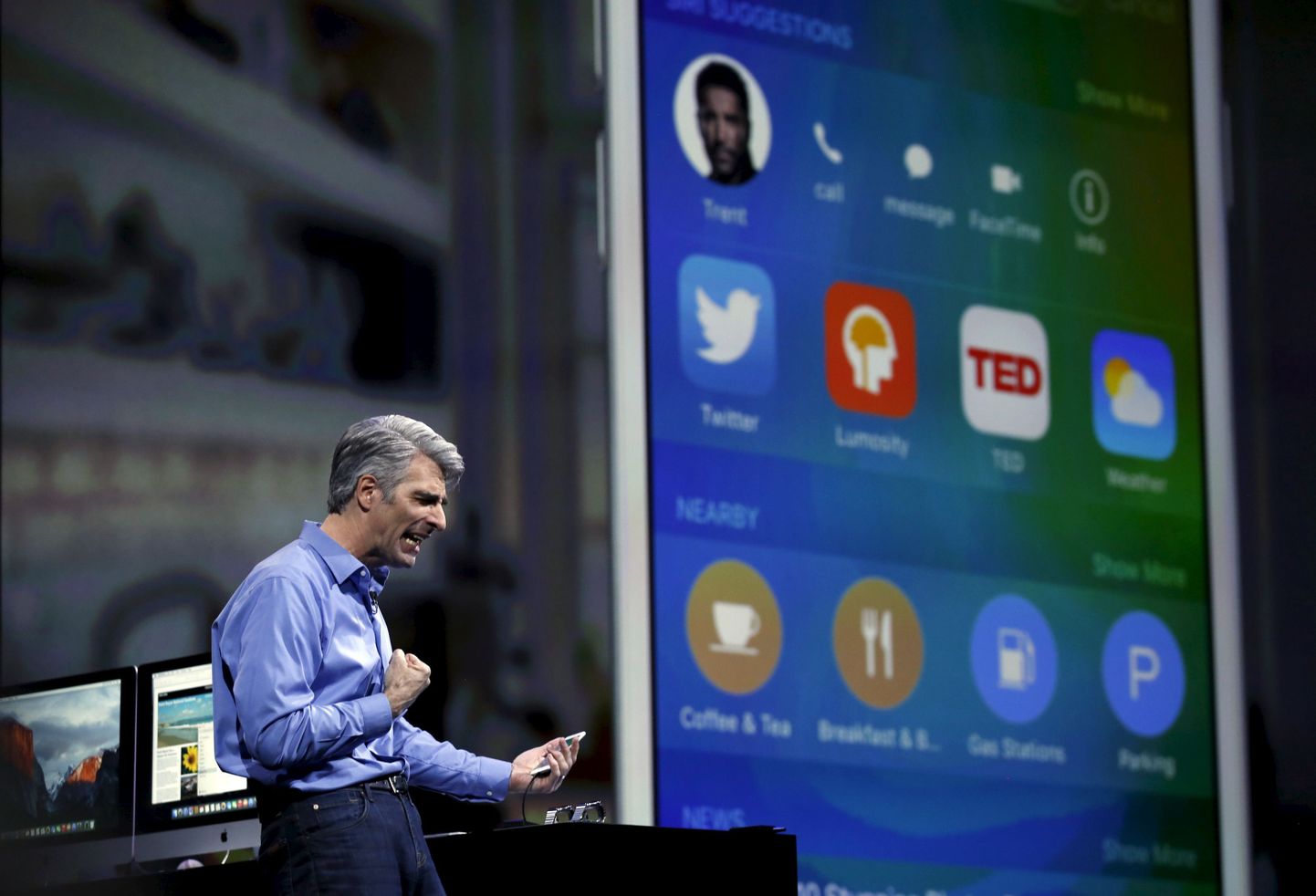 Apple’i tarkvaraarenduse asepresident Craig Federighi esitlemas uut iOS-i operatsioonisüsteemi 8. juunil San Franciscos.