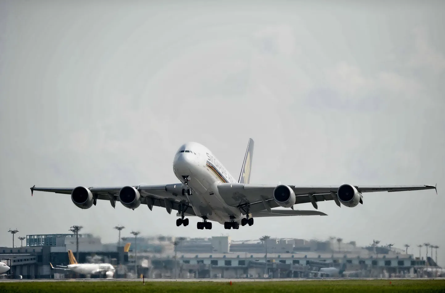 Singapore Airlinesi reisilennuk.