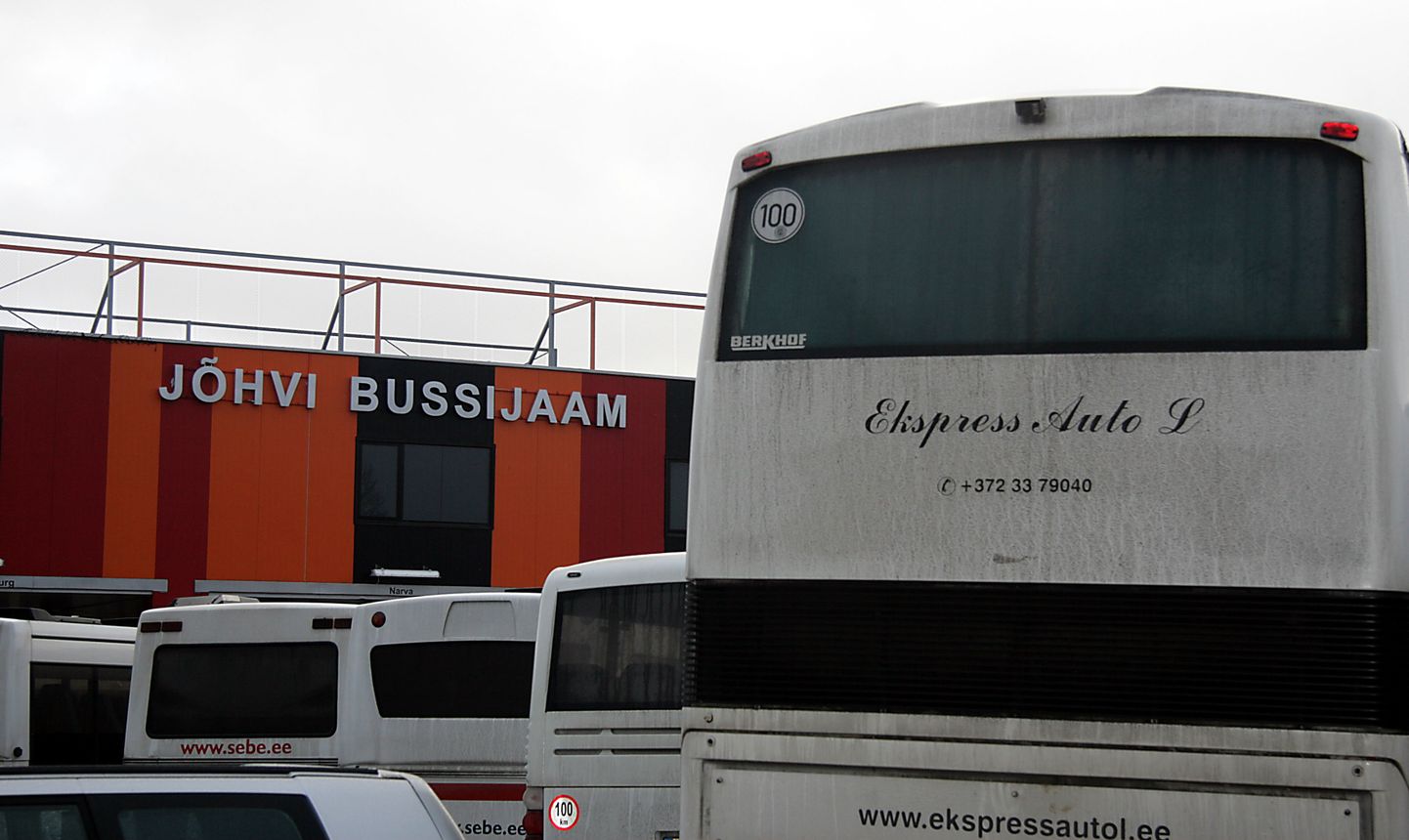 В автобусном расписании на Йыхвиской автостанции маршрута №181 уже нет.