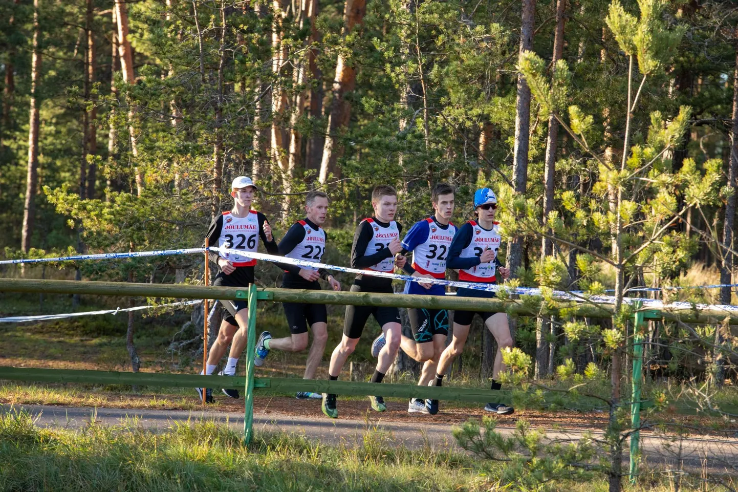 Spordistipendium on Tori vallas elavatele sportlastele, kelle areng ja tulemused võimaldavad osaleda EMil, MMil ja OMil.