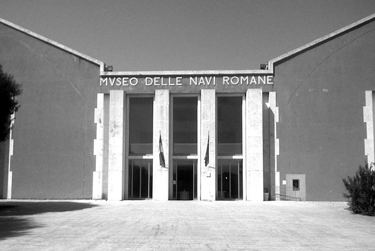 Benito Mussolini asutatud Nemi laevade muuseum / wikipedia.org