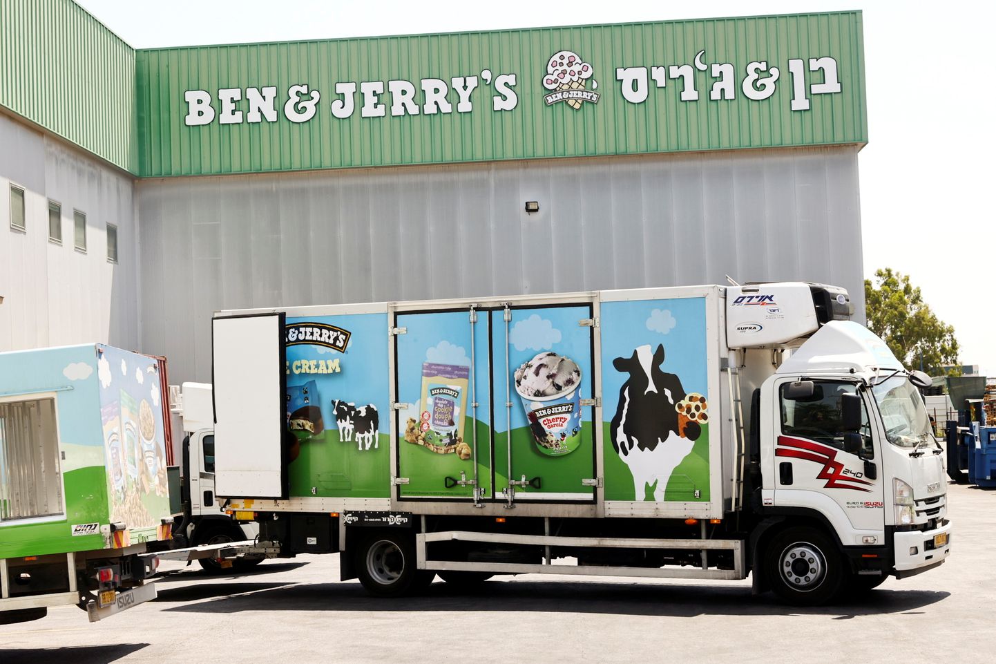 Ben & Jerry'se jäätiseauto ettevõtte tehase juures Iisraelis Be er Tuvias.