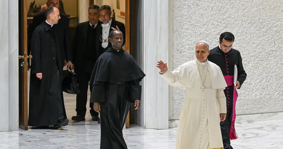 Paavst Leo XIV kutsus teisipäeval üles üleilmsele rahule esimesel jõulupühal, väljendades «suurt kurbust» selle üle, et Venemaa on ilmselt vastava soovi tagasi 