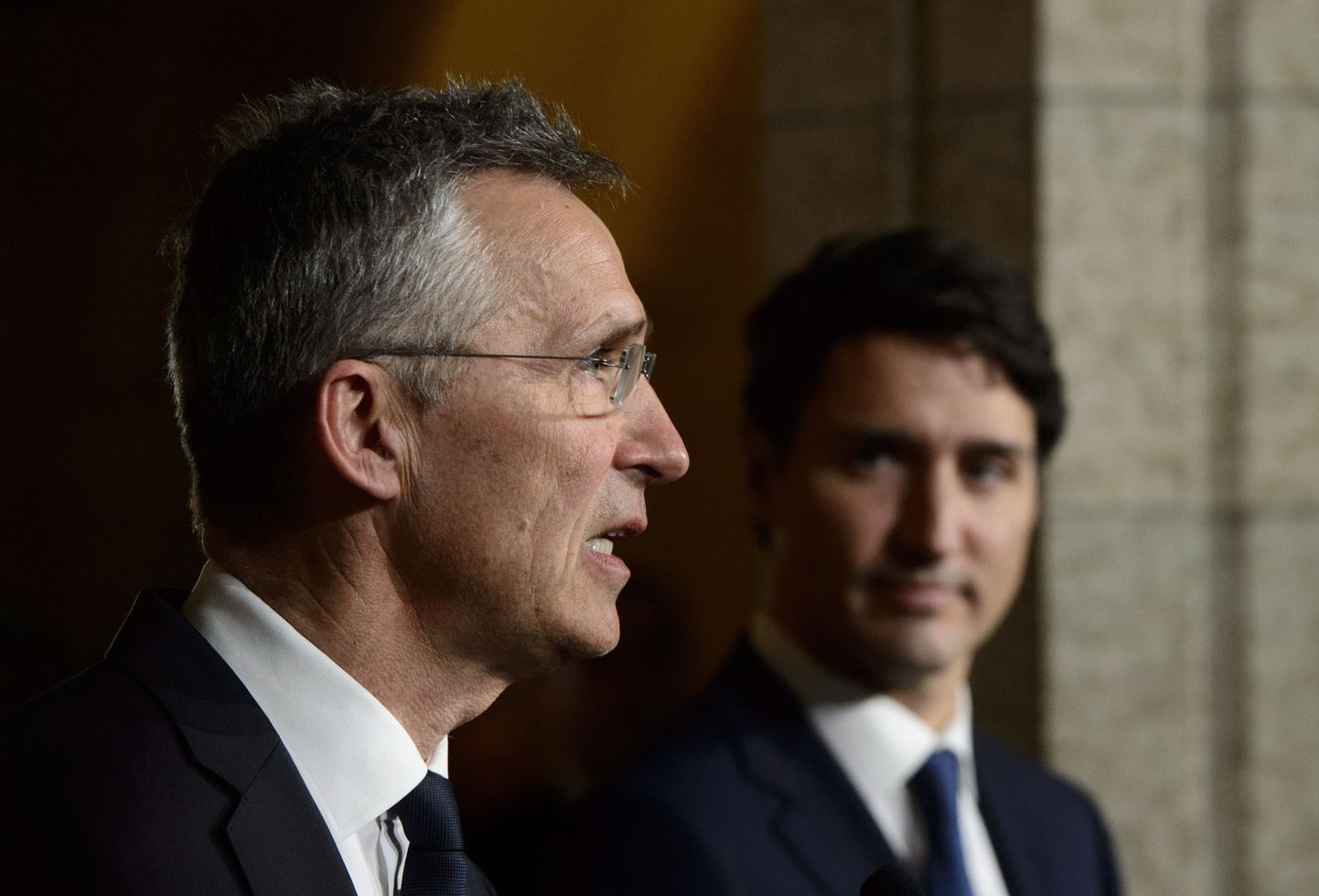 NATO peasekretär Jens Stoltenberg (vasakul) ja Kanada peaminister Justin Trudeau.