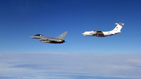 Истребители НАТО из Эстонии перехватили военные самолеты России