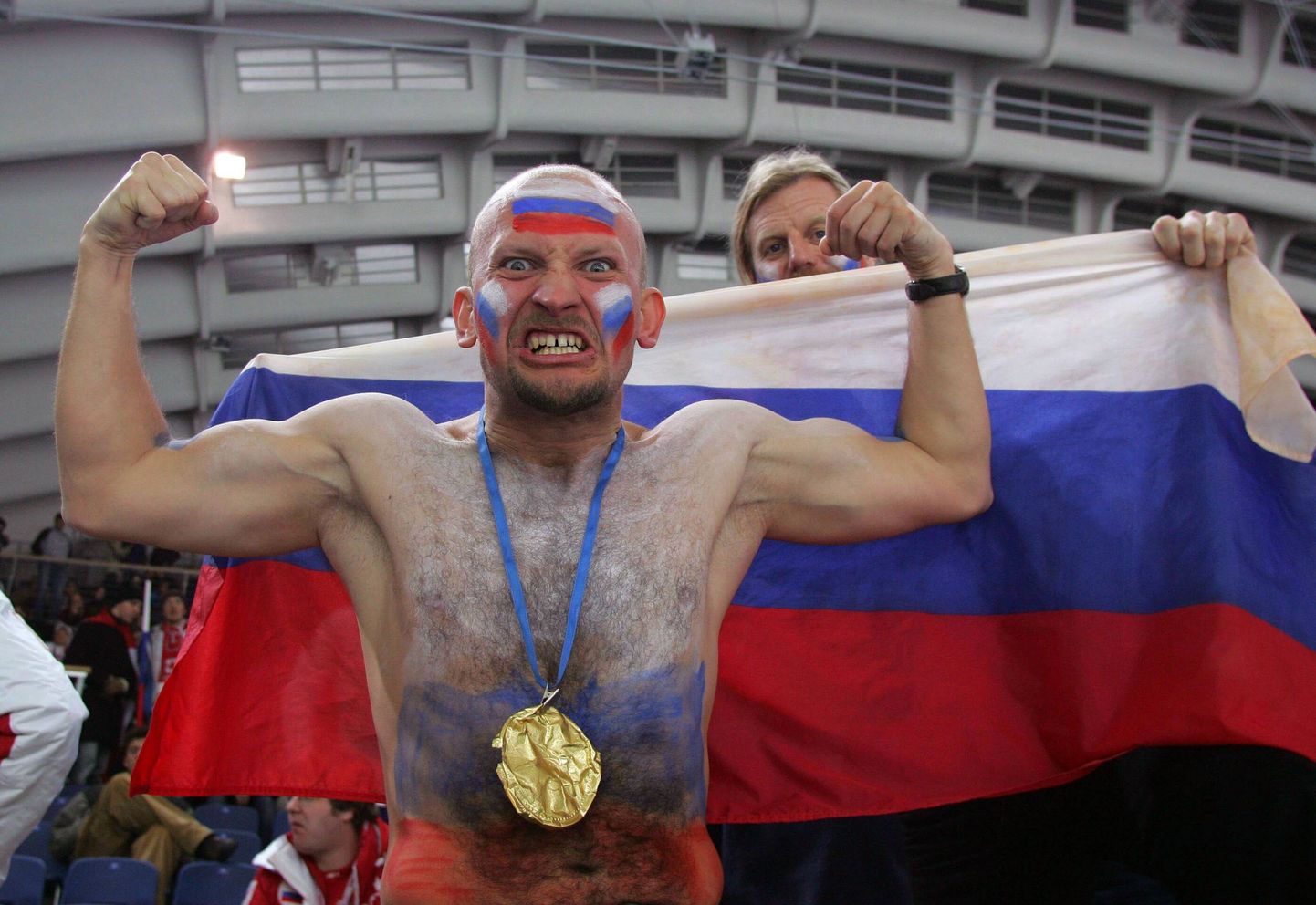 Venemaa jalgpallikoondise toetaja.