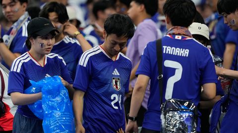 Japanese fans and team set World Cup cleanup standard: 'Clean as a whistle!' Video shows meticulous post-match tidying