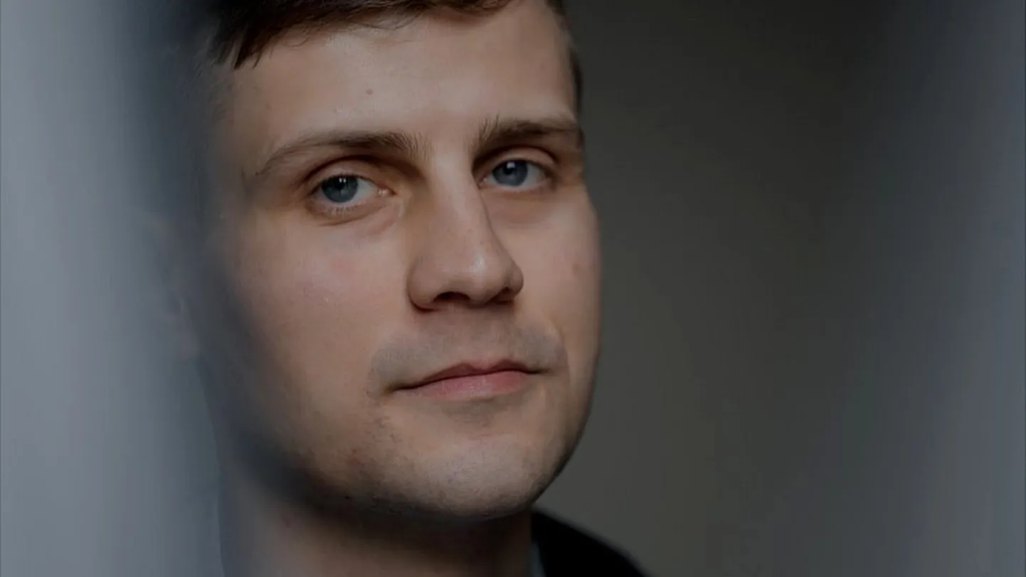 Военный пилот Дмитрий Мишов, бежавший из России из-за войны