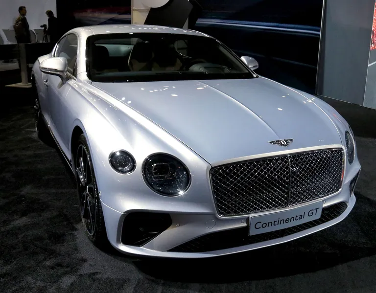 BENTLEY CONTINENTAL GT  New Yorgi  automessil