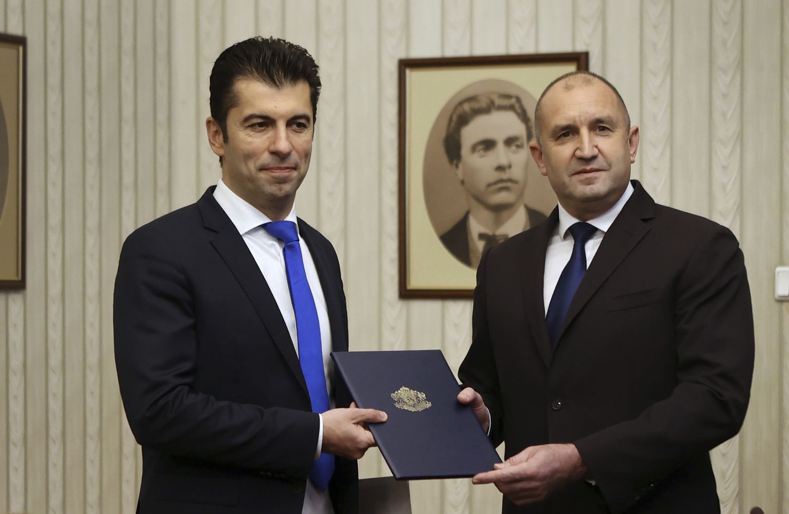 Bulgaaria peaminister Kiril Petkov ja president Rumen Radev.