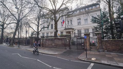 Venemaa saatkond Londonis kinnitas suursaadiku lahkumist