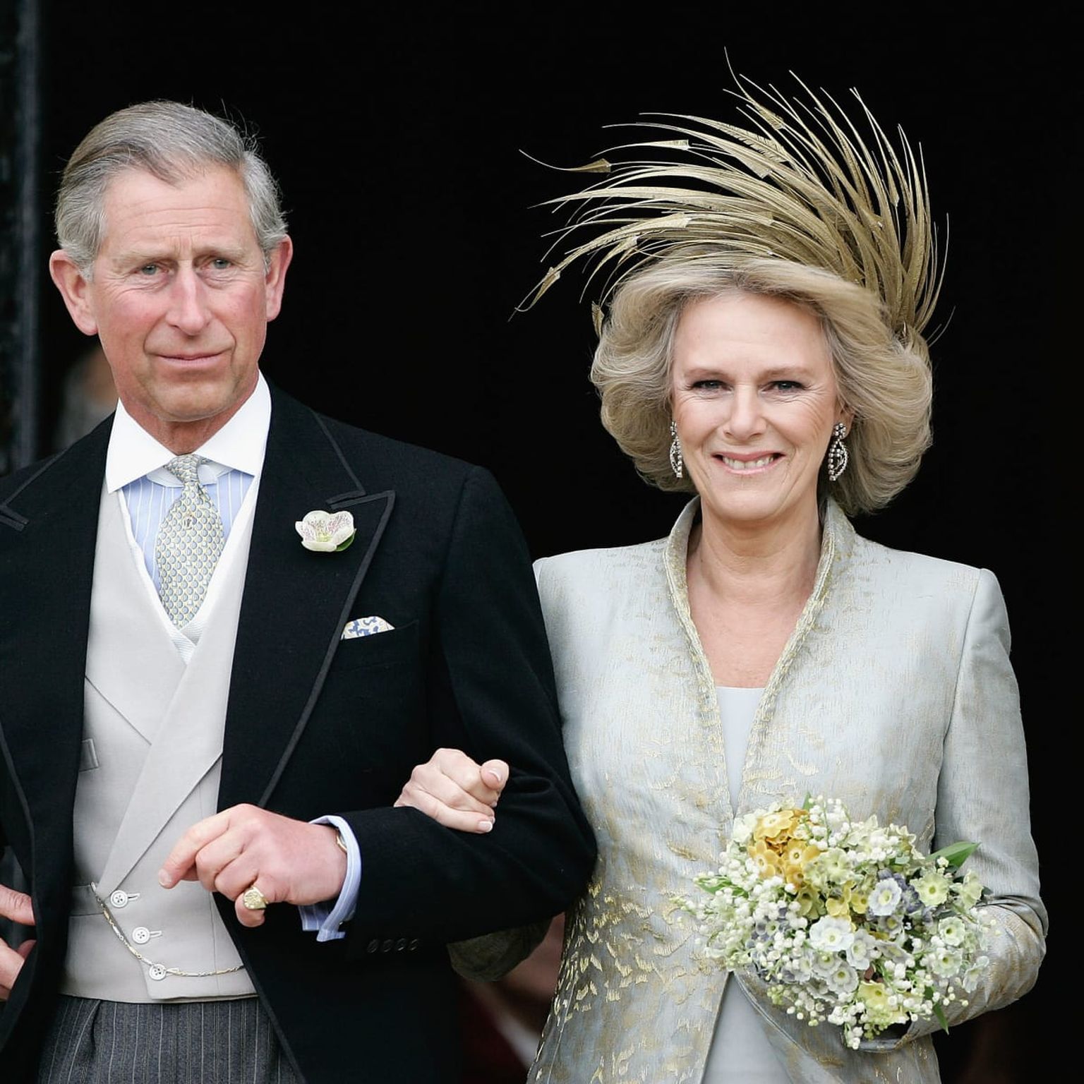 2005. aasta kevadel, kui Camilla astus uude abiellu mehega, keda olevat alati siiralt armastanud – troonipärija prints Charlesiga, kellest nüüd on saanud kuningas Charles III.